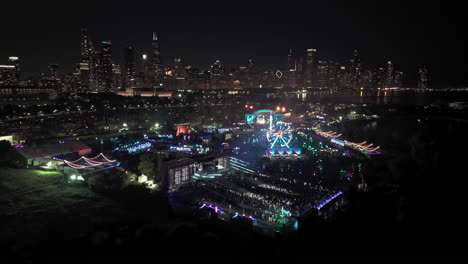 Aerial-view-around-the-Beyond-Wonderland-Festival,-Chicago-skyline-background