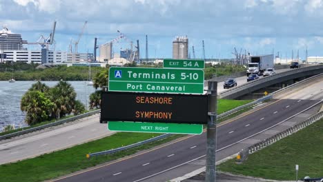 Ausfahrtsschild-Für-Den-Port-Canaveral-Highway