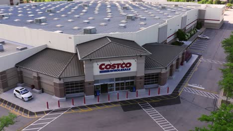 Aerial-Boom-Shot-Above-Costco-Wholesale-Corporation-Store