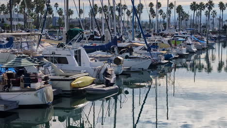 Manhattan-Beach-boat-moored-harbour-marina,-in-California,-United-States