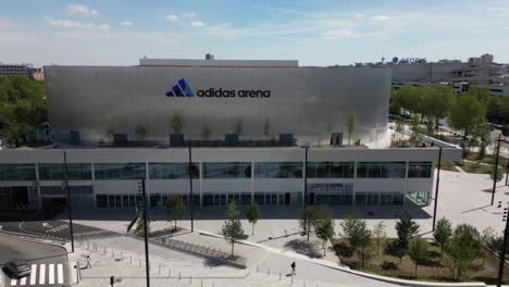 Estadio-Adidas-Para-Juegos-Olímpicos-Y-Eventos-Deportivos-En-París,-Francia