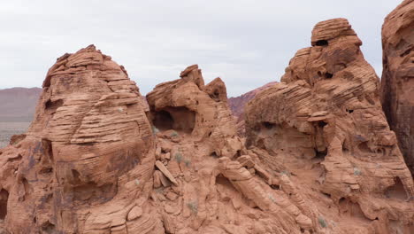 Aerial-footage-of-Red-Sandstone-rock-formations-in-Nevada,-USA