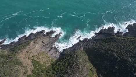 Increíble-Costa-De-La-Isla-Canguro-Y-Pequeña-Playa,-Australia-Del-Sur