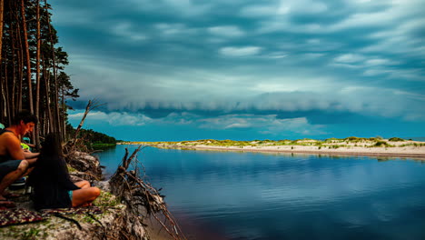 Timelapse-of-people-packing-up-the-campsite-as-the-storm-approaches