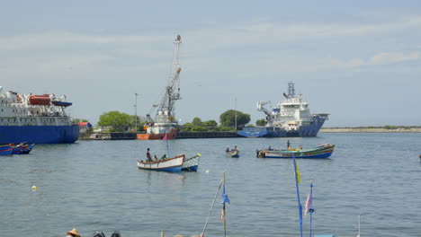 Puerto-Marítimo-De-Kollam,-Vista-Desde-El-Puerto-.kerala-India