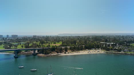 Aussichtspunkt-Coronado-Bridge-Auf-Dem-Bayshore-Bikeway,-Coronado-In-Kalifornien,-Vereinigte-Staaten