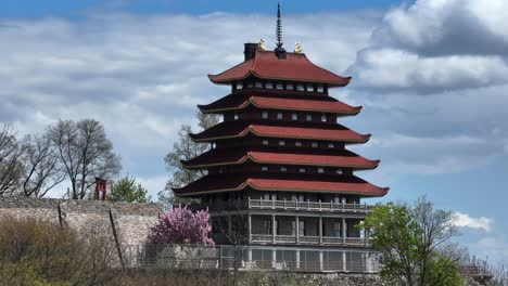 The-Pagoda-Building-on-Mount-Penn-Top-during-sunny-day-in-Reading,-PA,-USA