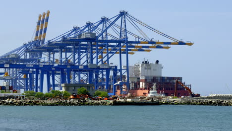 Der-Internationale-Seehafen-Vizhinjam,-Indien,-Begrüßte-Sein-Erstes-Frachtschiff-Im-Neu-Errichteten-Umschlaghafen-In-Vizhinjam,-Kerala