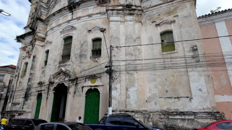 Belém,-Pará,-Brazil:-Exterior-view-of-the-Church-of-Nossa-Senhora-das-Mercês,-showcasing-its-architectural-beauty-and-historical-significance-in-the-heart-of-Belém