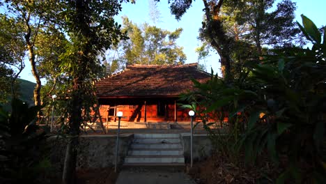 Tradicional-Kerala-Illam-Nalukettu,-Una-Antigua-Arquitectura-Histórica-De-Kerala,-Palakkad