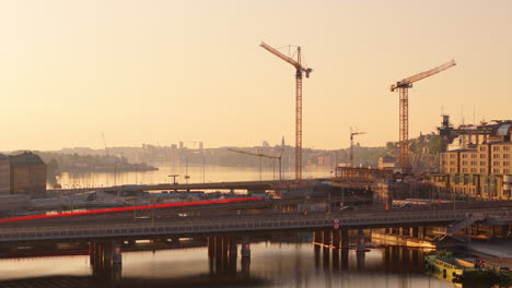 Vista-Aérea-Al-Atardecer-Del-Sitio-De-Construcción-A-Largo-Plazo-En-Slussen,-Estocolmo