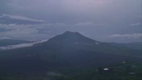 Volcán-Batur-De-Bali:-Espectáculo-De-La-Naturaleza-En-Alta-Definición