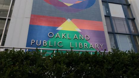 Oakland-Public-Library-Building,-California-USA