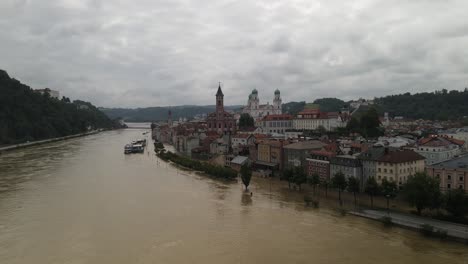 Marea-Alta-Passau-Alemania-Inundación-Del-Danubio-Desastre-Natural-Clima-Extremo