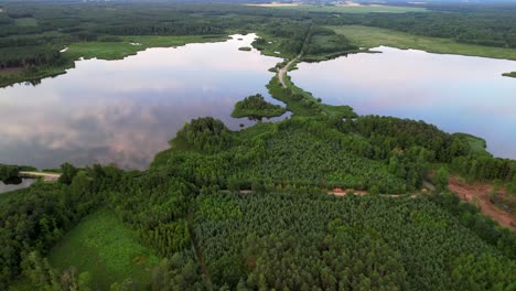 A-road-through-the-middle-of-a-quiet-lake