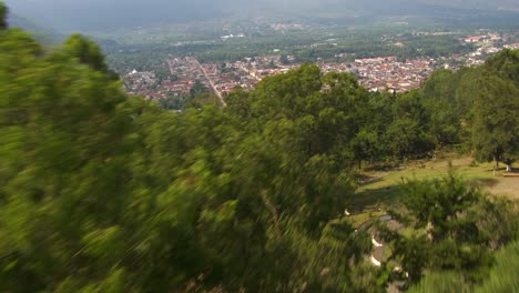 Erkunden-Sie-Die-Historische-Stadt-La-Antigua-Guatemala-Von-Oben