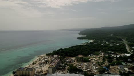 Erstaunliche-Tropische-Drohnenaufnahme-Des-Blauen-Himmels-Mit-Türkisfarbenem-Wasser-In-St.