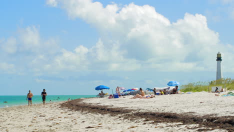 Wunderschöner-Strandtag-In-Key-Biscayne,-Florida,-USA