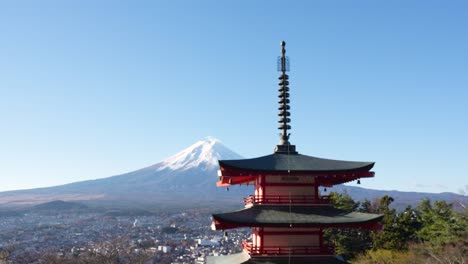 Iconic-pagoda-with-stunning-Mount-Fuji-backdrop-under-clear-blue-skies