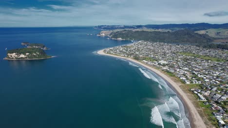 Famous-Whangamata-Surf-Town-Near-Hauturu-Island-On-Coromandel-Peninsula-In-North-Island-of-New-Zealand