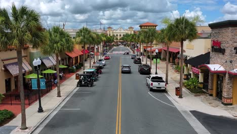 Ruby-Tuesday-Restaurant-in-charming-street-with-palm-trees