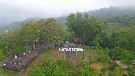 Aerial-view-of-"Punthuk-Setumbu"-in-foggy-morning