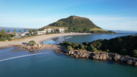 Monte-Maunganui-En-La-Bahía-De-Abundancia-De-Tauranga,-Isla-Del-Norte,-Nueva-Zelanda