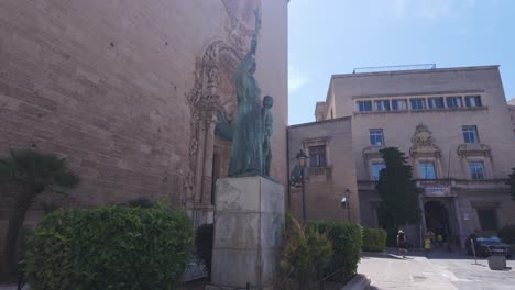 Estatua-Del-Monumento-En-La-Ciudad-De-Palma-De-Mallorca-Isla-Balear-En-España