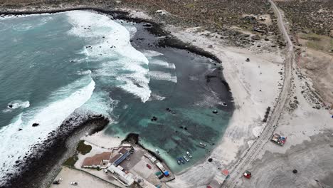 Totoralillo-beach,-located-between-Las-Tacas-and-La-Herradura,-in-the-Coquimbo-Region,-country-of-Chile