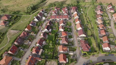 Suburban-residential-area-with-single-family-houses-with-gardens-in-a-small-town-in-Germany