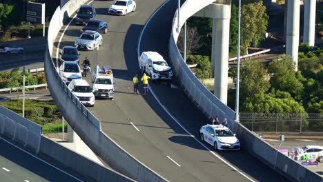 Accidentes-De-Vehículos-En-La-Circunvalación-Del-Centro-De-La-Ciudad,-Incidente-De-Tráfico-Causa-Estragos-En-La-Hora-Pico-En-La-Ciudad-De-Brisbane