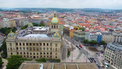 Centro-De-Praga,-República-Checa,-Edificios-Y-Zona-Urbana.