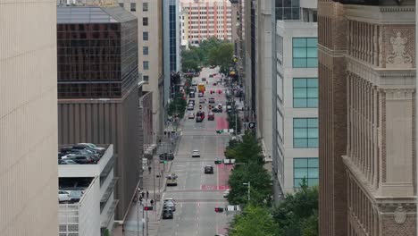Steady-shot-of-Travis-Street-in-Houston-with-traffic