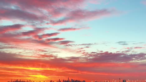 Horizonte-De-Nueva-York-Panorámica-Constante-Del-Horizonte-Por-La-Mañana