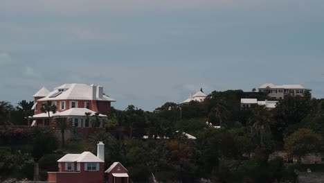 Bermuda-Fähre,-Die-Von-Hamilton-City-Zur-Royal-Naval-Dockyard-Fährt