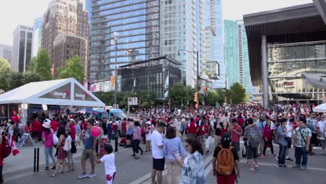 Día-De-Canadá-Multitud-Centro-De-Convenciones-De-Vancouver