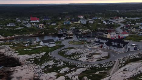 Vorwärtsaufnahme-Von-Peggy&#39;s-Cove-N