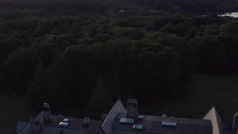 Mansion-Located-in-LI-NY-by-night