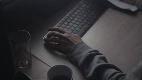 Girl-hands-working-on-a-keyboard