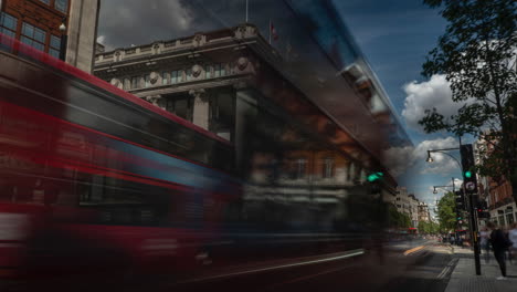 Zeitraffer-Des-Selfridges-Geschäfts-Und-Der-Käufer-In-Londons-Berühmter-Oxford-Street