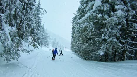 Winter-time-holiday-in-mountains