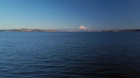 Left-to-right-parallax-of-Commencement-Bay-Tacoma-WA-and-Mt