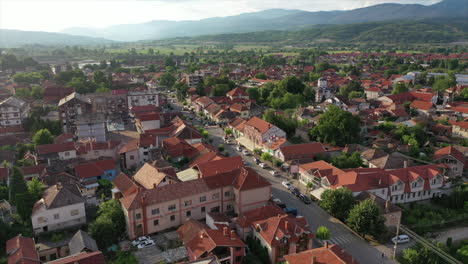 Vuelo-Sobre-Pirotski-Serbia,-En-Verano