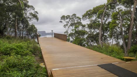 Timelapse-of-the-deck-at-Munro-cabin,-Three-Capes-Track,-Cape-Pillar