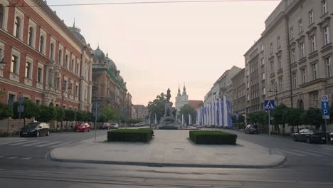 Matejko-Square-in-Krakow-city-center,-Grunwald-memorial-monument