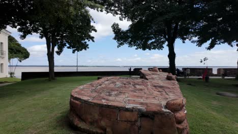 Garden-view-at-Forte-do-Presépio,-Belém,-Brazil