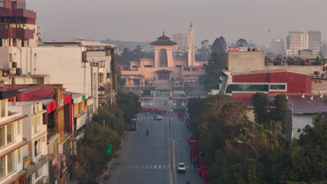 Imágenes-De-Drones-Que-Muestran-El-Palacio-Durbar-De-Narayanhiti-Y-Durbarmarg-En-Katmandú