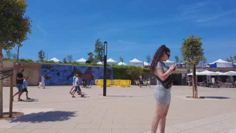 Turistas-En-La-Ciudad-De-Palma-De-Mallorca-Durante-El-Verano,-Ciudad-Española-En-Las-Islas-Baleares.