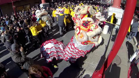 Chinesische-Löwen-Bei-Der-Chinesischen-Neujahrsfeier