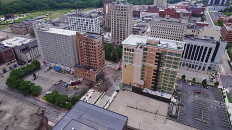 downtown-Youngstown,-Ohio,-showcasing-the-demolition-of-a-high-rise-building